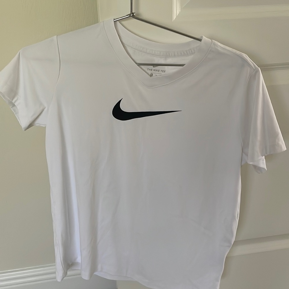 White Nike tee